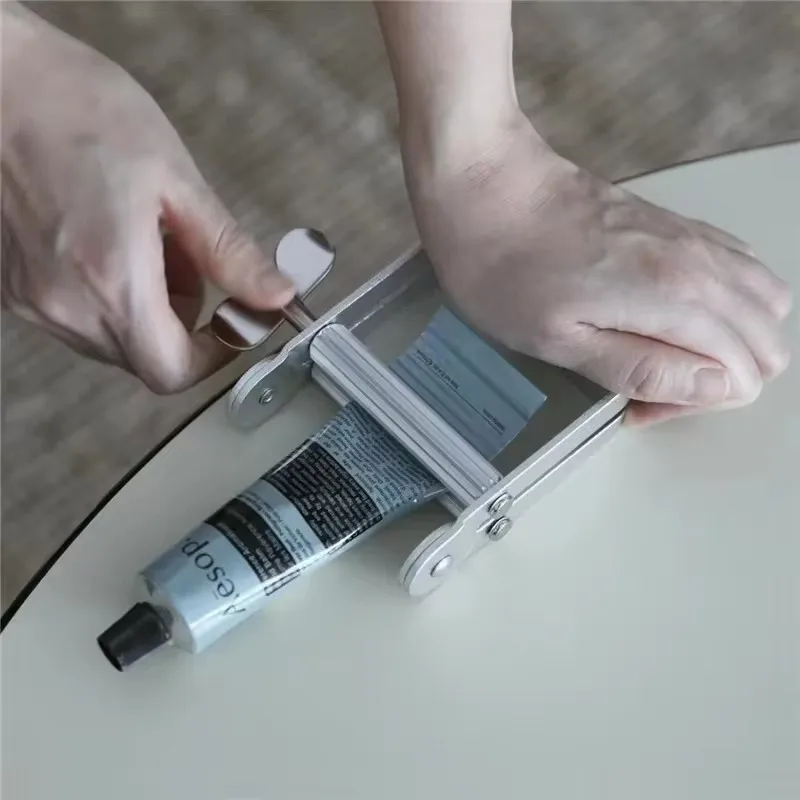 Spremi dentifricio in acciaio  - Zara Home Bathroom Accessories recensione e prezzo
