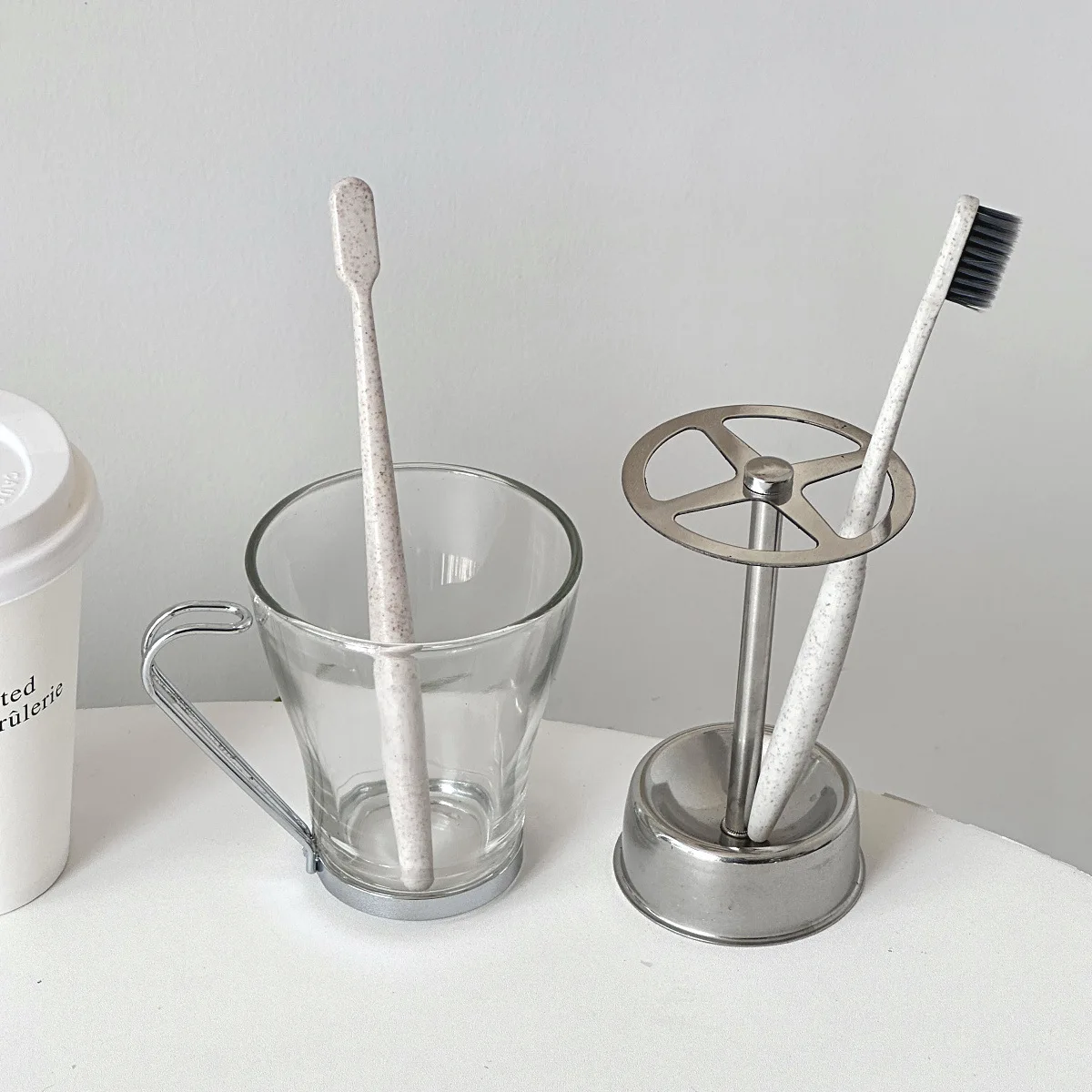 Spremi dentifricio in acciaio  - Zara Home Bathroom Accessories recensione e prezzo